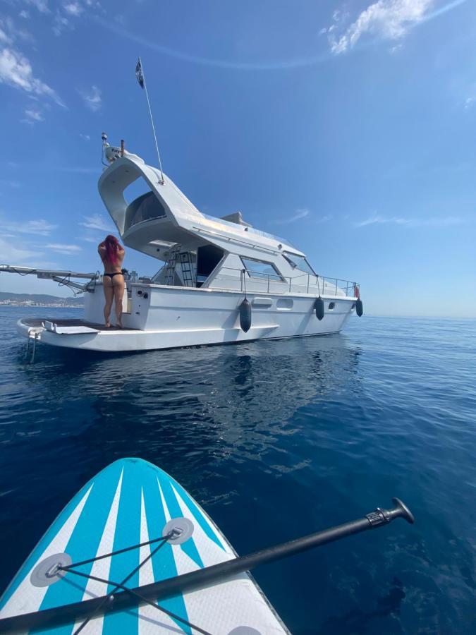 Barco Muy Romantico Con Parking! Sant Adria de Besos Luaran gambar